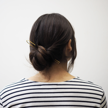 Lizzy Minimal Brass Hairpin - Straight