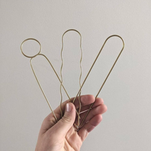 Lizzy Minimal Brass Hairpin - Straight