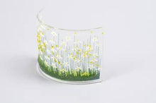 Handmade Fused Glass - Daisy Curve