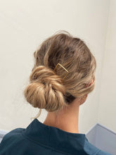 Lizzy Minimal Brass Hairpin -  Square